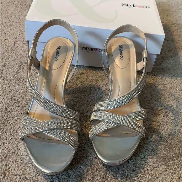 Silver sequins heels - Picture 1 of 4